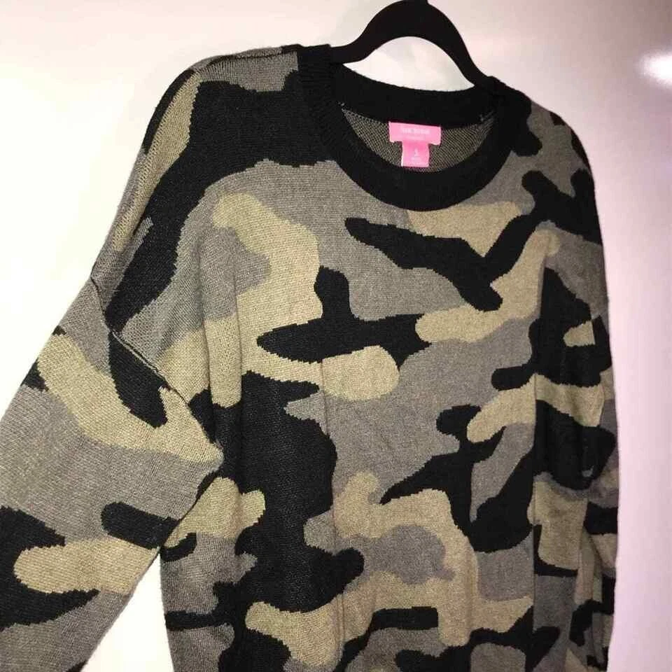 NEW Isaac Mizrahi New York Lounge Sweater FAST SHIPPING! - Image 1 of 1