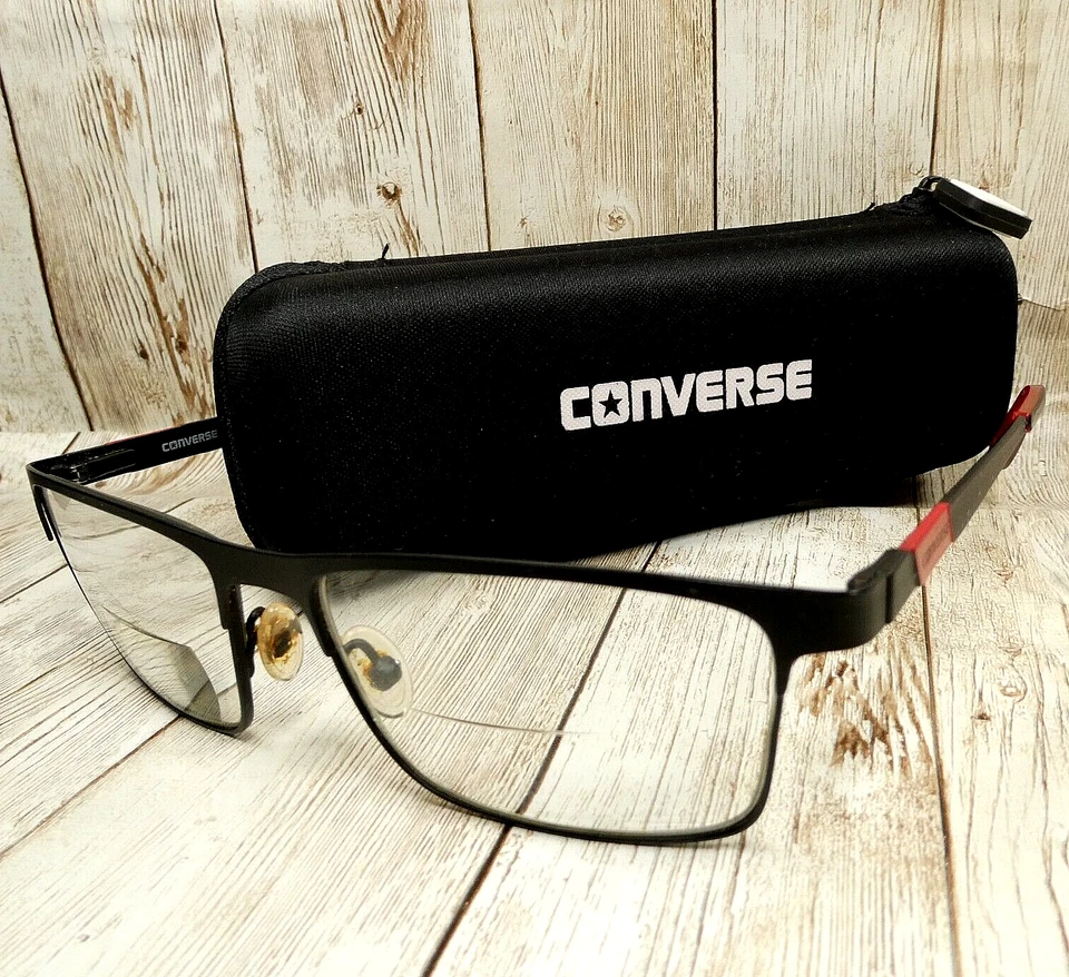 MARCOS Y ESTUCHE Converse de metal mate negro rojo - Q051 negro 55-17-145 Foto 1 de 4