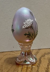 Fenton Glass Egg On Pedestal Flowers Dragonfly Iridescent Hand Painted - Picture 1 of 12