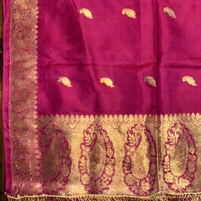 Mantón Dupatta Banarasi Brocado Seda Magenta Oro Rosa Flecos Metálicos Foto 1 de 4