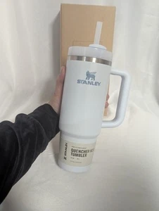 Vaso Stanley Cup Quencher Flowstate 30 OZ azul glaciar - Imagen 1 de 13
