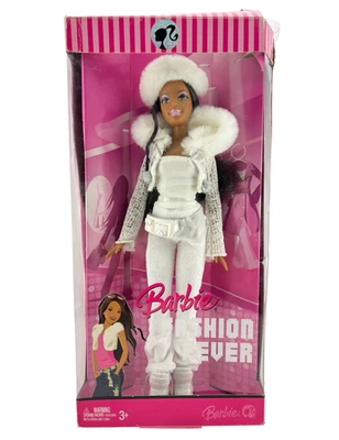 Barbie Fashion Fever Nikki 2007 muñeca Mattel #L3327 nueva en caja envío rápido Foto 1 de 4