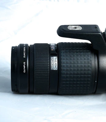 Olympus Zuiko 50-200mm f/2.8-3.5 SWD ED Lens - Image 1 of 2