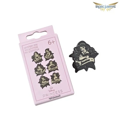 Prendedor esmaltado caja ciega tatuaje princesa Disney Loungefly - Jazmín Foto 1 de 2