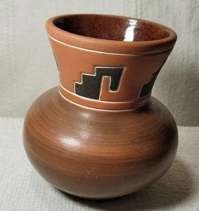 "Florero de cerámica vintage Armando De México pintado a mano 5"" marrón" - Imagen 1 de 6