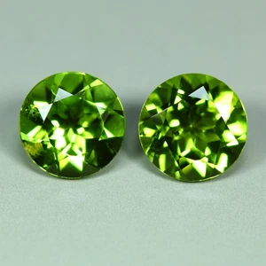 2.88 Cts_Matching Pair_7 MM_100 % Natural Unheated Green Peridot_Pakistan - Picture 1 of 3