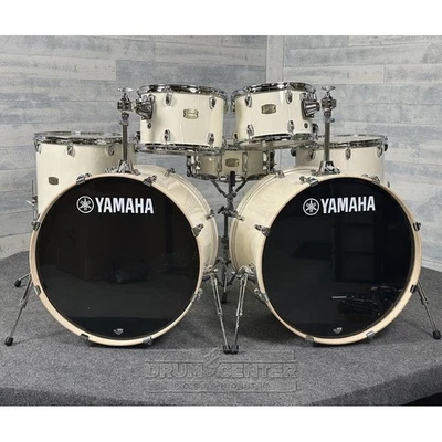 Juego de batería Yamaha Stage Custom Birch 7 piezas (24" contrabajo) clásico blanco Foto 1 de 2