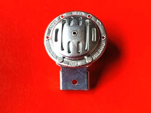 VESPA T5125 MK1 1985 TO 1990 BOSATTA ZINC PLATED 12 VOLT HORN - Picture 1 of 3