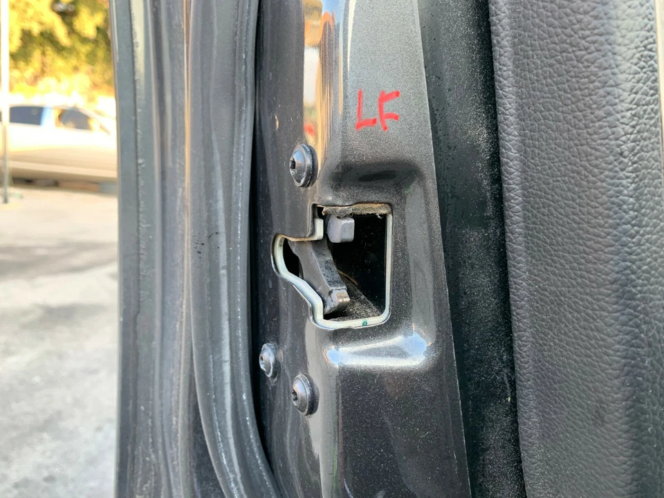 2006 2007 2008 年 2009 年林肯 ZEPHYR MKZ 左前驱动门锁带动作器 — 第 1/1 张图片