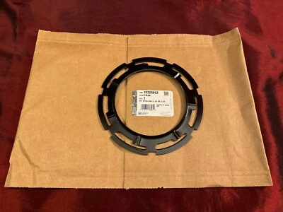 *Leer* Auténtico anillo de bloqueo del tanque de combustible OEM GM 10325852 SE ENVÍA RÁPIDO Foto 1 de 2
