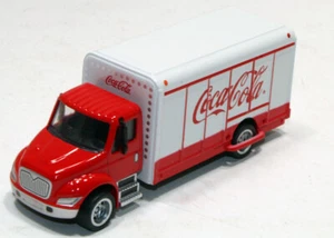 Motor City Classics IH Coca-Cola Coke Beverage Delivery Truck HO 1/87 - Picture 1 of 6