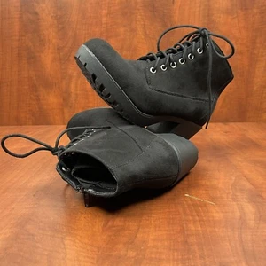 Soda Second Black Suede Lug Sole Chunky Heel Ankle Bootie Lace-Up Size - Picture 1 of 15