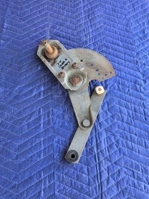 1970 OEM Mopar Plymouth Cuda Barracuda Drivers Regulador de Janela Lateral Quarto  - Imagem 1 de 2