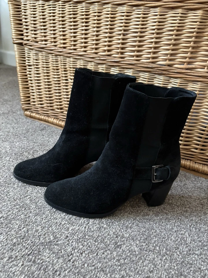 Gorgeous Cole Haan Black Suede Boots Size 4 UK/37 EU/6.5 US Very Good Condition - Image 1 of 4