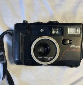 Nikon L35AF 35mm Point and Shoot Film Camera Working - Picture 1 of 11