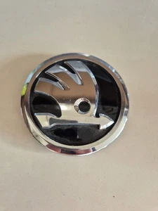Genuine Skoda 3T9853621A logo badge 90mm emblem - Picture 1 of 5