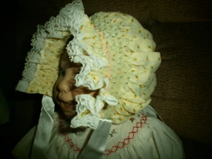 Girls Hand Smocked Baby Bonnet Hat Bonnet Your Choice - Picture 1 of 10