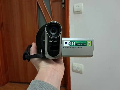 Sony DCR-HC52E Pal MiniDV Digital Video Camera Handycam Camcorder  - Image 1 of 4