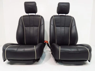 2010 - 2015 Jaguar XJ-L (X351) Black Leather Heated & Powered Front Seats Foto 1 de 4