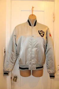 Giacca STARTER PRO LINE NFL Oakland Raiders raso medio argento vintage anni 80 LEGGI - Foto 1 di 12