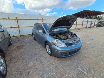 Guantera Versa 2012 2578451 Foto 1 de 4