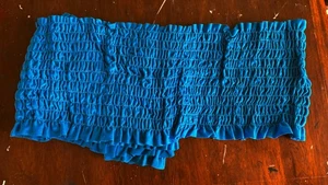 BLAUER GESMOKTER STOFF MIT GERAFFTER BORTE METERWARE - Bild 1 von 1