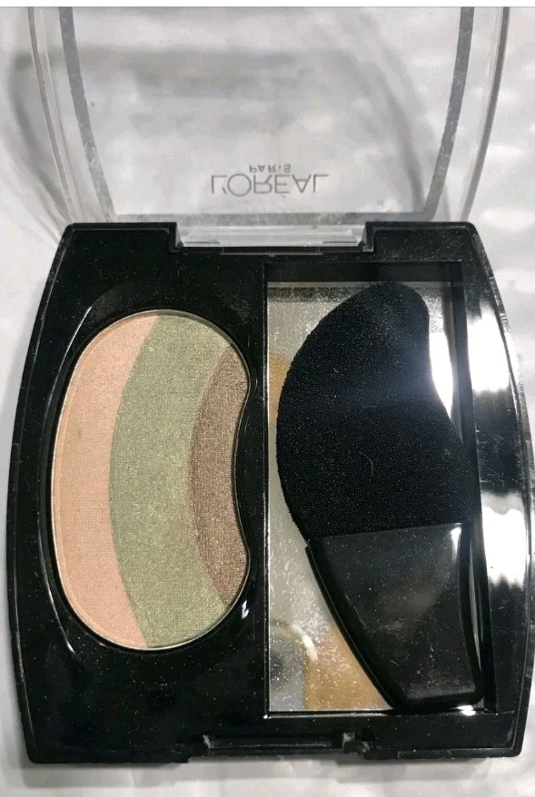 LOREAL The One Sweep Eye Shadow 309 PLAYFUL FOR GREEN EYES unsealed NWOB - Image 1 of 3