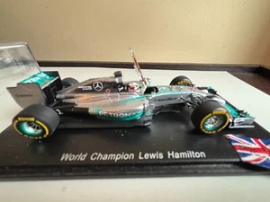 SPARK 1:43 Mercedes No. 44, F1 W05 Winner Abu Dhabi 2014 GP Champion L.Hamilton - Picture 1 of 10