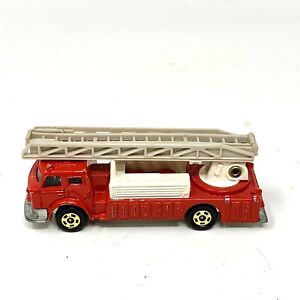 Tomica  1978 Tomy Ladder Truck Fire Truck No F 3381/143 Pre Owned Toy
