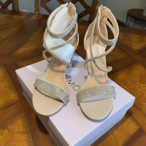 Beige Top Moda Chunky Heel with Rhinestones Women's size 6.5 Date Night Clubwear - Picture 1 of 9