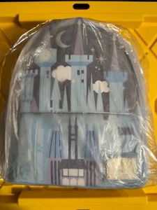 Cinderella Castle Glow in the Dark Mini Rucksack Loungefly exklusiv ✅KOSTENLOSER VERSAND✅ - Bild 1 von 1