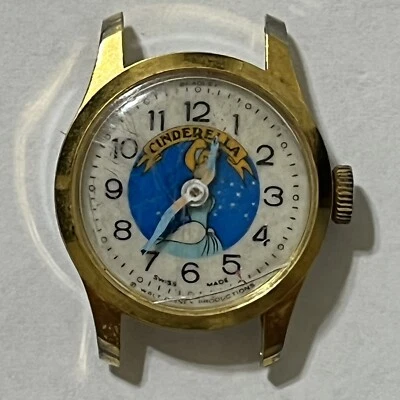 RELOJ BRADLEY WALT DISNEY CENICIENTA BRAZOS APUNTANDO HECHO EN SUIZA, ¡DE COLECCIÓN FUNCIONA MUY BIEN! Foto 1 de 3