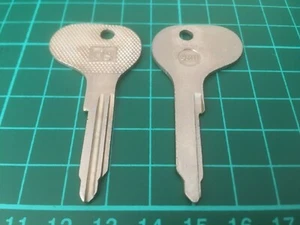 Oldtimer BMW und NSU Ro 80 / Schlüsselrohling für Zündschloß HUF Profil - Bild 1 von 1