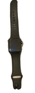 Apple Watch Series 3 38mm Space Gray + 3 Cases Black Sport Band + 5 Changeable - Picture 1 of 7