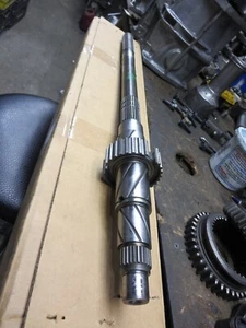 CAMARO 1983-1988 NON-WORLD CLASS T5 5 SPEEDS MAINSHAFT - Picture 1 of 5