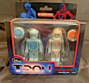 Neu Disney Medicom Toy TRON Sark Kubrick Vinyl Kunst Figur Actionfiguren Ares - Bild 1 von 4