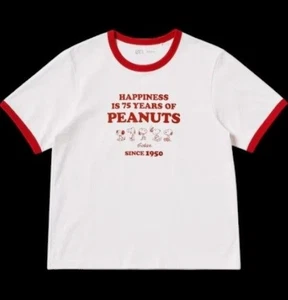 NUEVO CON ETIQUETAS Uniqlo Snoopy Peanuts 75 Aniversario Gráfico Camiseta Timbre Camiseta Talla XS - Imagen 1 de 4