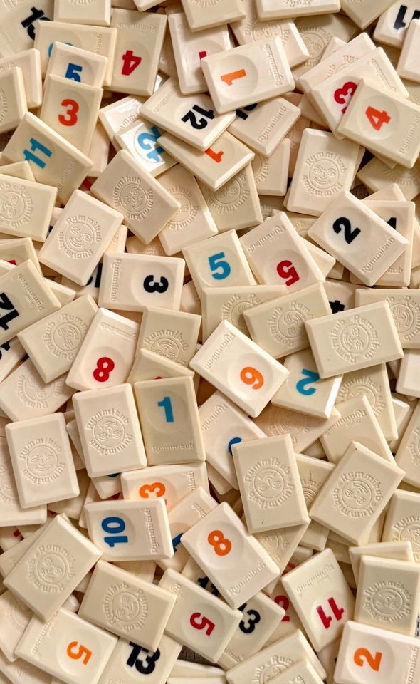 Azulejos Rummikub número surtido a granel 300+ en total - bolsa de 3,1 libras artesanías piezas de arte Foto 1 de 3