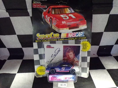 Bill Elliott #9 Melling escala 1:64 Stock Car NASCAR Racing Champions con tarjeta Foto 1 de 2