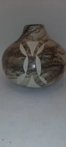 Native American Navajo Horse Hair Pottery Vase Etched signed - Picture 1 of 5