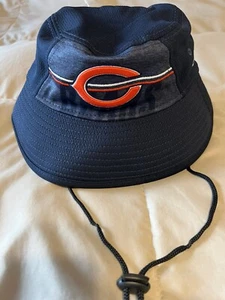 Neu ohne Etikett New Era Chicago Bears Fischerhut Training Camp Stretch Größe Small Medium - Bild 1 von 6