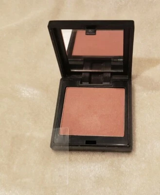 SUE DEVITT Studio Silky Blush NETANYA pressed powder .18 oz Rare HTF - Image 1 of 4