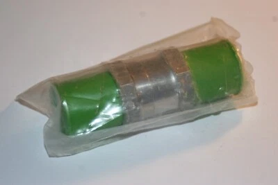 1/2 VCR Male Poppet Check Valve (100 Psi Crack/4300 Max)  Nupro SS-CHVCR8-100 - Image 1 of 3