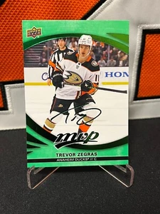 Trevor Zegras # Ducks # 2023-24 Upper Deck MVP Hockey GREEN SCRIPT #26 - Bild 1 von 2
