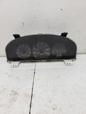 Grupo de velocímetro de 6 cilindros compatible con 01-02 MAZDA 626 715508 Foto 1 de 4