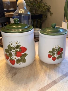 Vintage McCoy Keramik Erdbeerblüte Kanister 2er Set Hergestellt in den USA - Bild 1 von 5