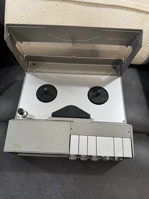 Uher 4400 报告立体声 IC - 开机但没有音频输出。按原样部件或维修 — 第 1/4 张图片