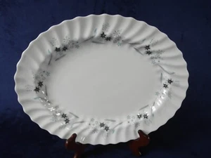 Plato ovalado Royal Doulton China - Millefleur - 13" - Imagen 1 de 3