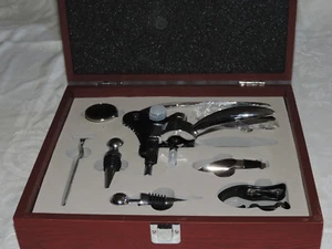Leed's Executive Wine Collector's Set - 9pc Wine Opening Set in Cherry Wood Case - Picture 1 of 6