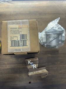 *NUEVO* Válvula de gas industrial Honeywell V5055A 1020 1-1/2 pulgadas - Imagen 1 de 3